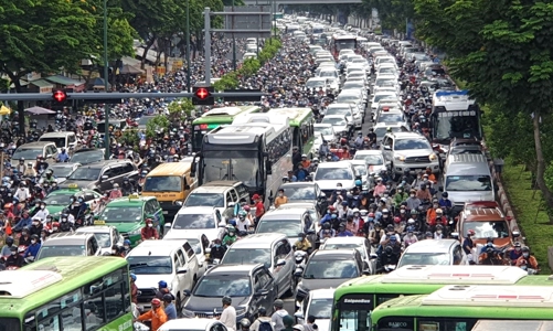 Giảm phát thải ngành giao thông vận tải từ nguồn nhiên liệu sạch