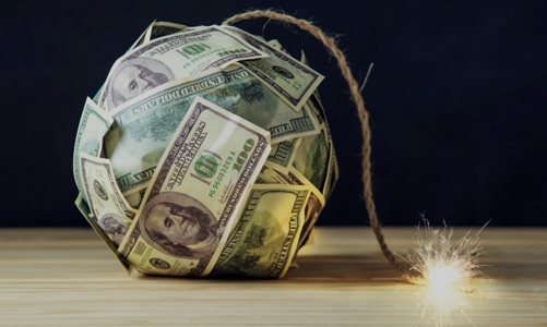 Làn sóng vỡ nợ toàn cầu dâng cao, Việt Nam cần nâng cao hiệu quả chính sách tài khóa để giữ chân dòng vốn đầu tư