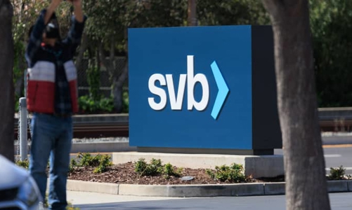 Hệ thống ngân hàng Mỹ bị rút gần 100 tỷ USD trong một tuần