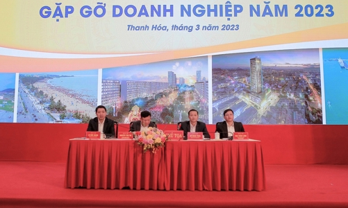 Chủ tịch tỉnh Thanh Hóa lắng nghe doanh nghiệp trải lòng về những khó khăn trong sản xuất, kinh doanh