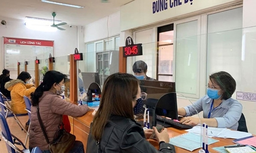 Có thể ủy quyền cho người khác nộp hồ sơ hưởng trợ cấp thất nghiệp