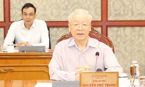 Kiểm tra 30 tổ chức đảng về công tác cán bộ và phòng chống tham nhũng, lãng phí