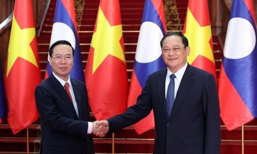 Chủ tịch nước Võ Văn Thưởng hội kiến Thủ tướng và Chủ tịch Quốc hội Lào