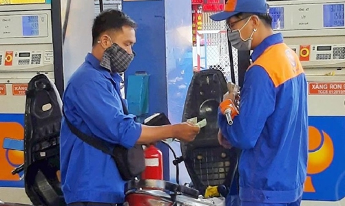 Giá xăng dầu đồng loạt tăng mạnh