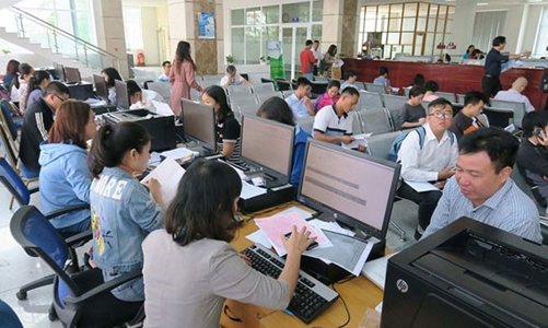 Xây dựng luật: Cần tránh “phanh gấp”