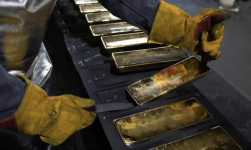 Giá vàng thế giới giảm chóng mặt, trong nước “cố thủ” mốc 67 triệu đồng/lượng