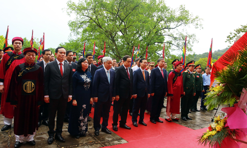 Lãnh đạo Đảng, Nhà nước dâng hương tưởng niệm các Vua Hùng