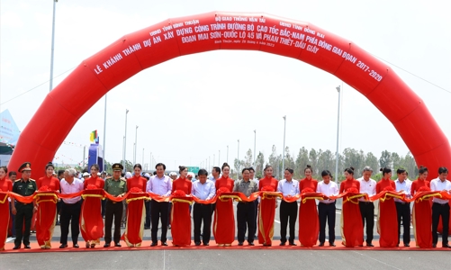 Khánh thành hơn 150km hai đoạn cao tốc Bắc - Nam, mở ra không gian phát triển mới