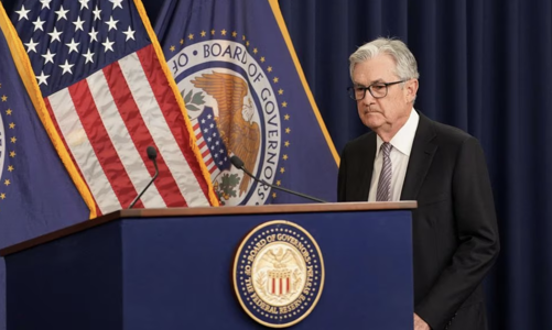 Fed “rón rén” phát tín hiệu ngừng tăng lãi suất sau 10 lần nâng không nghỉ