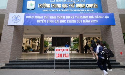Sáng nay, gần 4.700 học sinh đang dự thi đánh giá năng lực tại Hà Nội