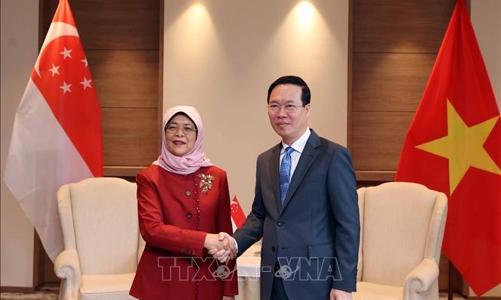 Chủ tịch nước tiếp xúc song phương nhân dịp dự Lễ Đăng quang của Nhà vua Anh Charles III