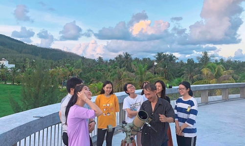 Ngắm thiên văn: “Món ăn” mới của du lịch Bình Định