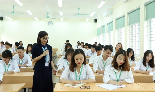 Hé lộ mức độ chênh lệch học phí giữa các ngành học