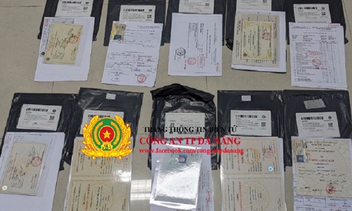 Công an Đà Nẵng triệt phá một đường dây vận chuyển 20.000 giấy tờ, tài liệu giả  