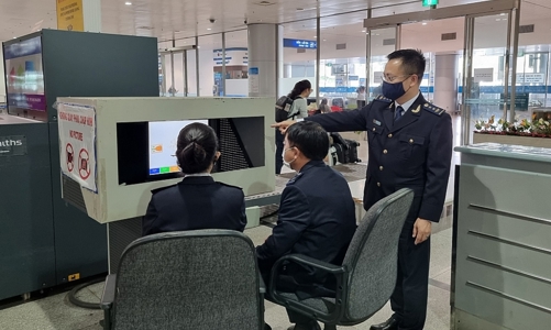 Hải quan khoanh vùng các mặt hàng, tuyến bay trọng điểm ngăn buôn lậu đường hàng không