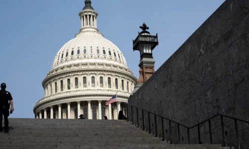 Ông Biden và Chủ tịch Hạ viện Mỹ đạt thoả thuận nâng trần nợ, chờ Quốc hội phê chuẩn