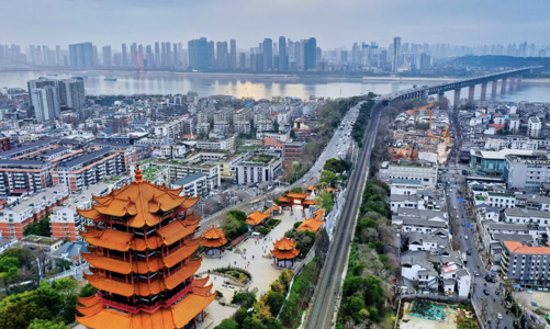 Các địa phương Trung Quốc ráo riết đòi nợ vì hết tiền