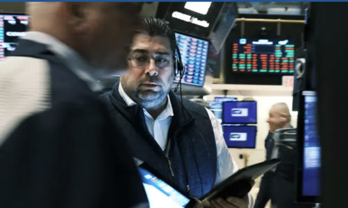 S&P 500 đóng cửa cao nhất từ đầu năm, dầu sụt giá sau tin về Iran