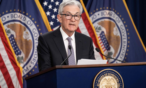Fed giữ nguyên lãi suất, tính nâng thêm 2 lần trong năm 2023