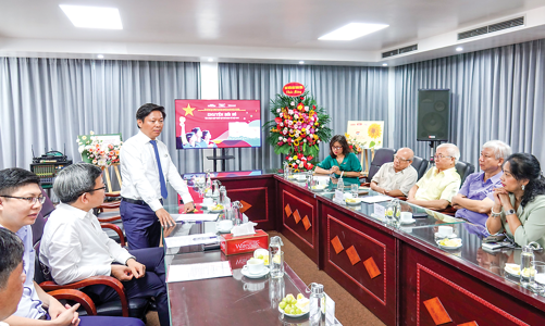 Tạp chí Kinh tế Việt Nam 30 năm không ngừng đổi mới, sáng tạo 