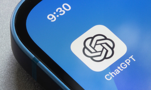 Sự xuất hiện của ChatGPT trên iPhone làm dấy lên những lo ngại về quyền riêng tư