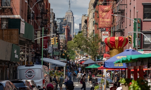 Kinh tế Mỹ nửa đầu 2023: Sức trụ gây bất ngờ