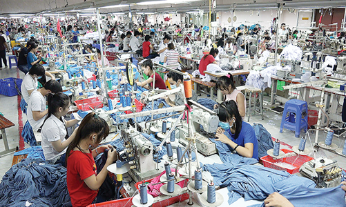 Nỗi lo hàng tồn kho đè nặng lên doanh nghiệp xuất khẩu