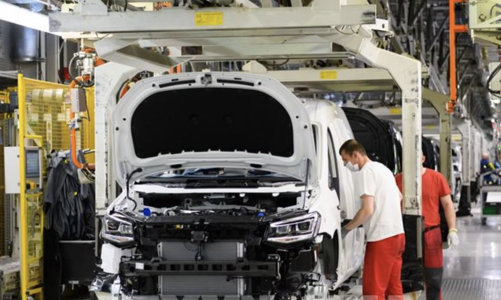 Doanh số ô tô Việt Nam có thể chạm đáy vào quý 3 và hồi phục mạnh  