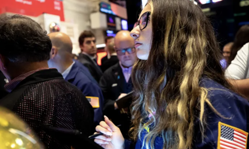 Chứng khoán Mỹ tụt điểm sau biên bản Fed, giá dầu tăng mạnh