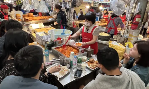“Các ngân hàng trung ương ở châu Á có thể giảm lãi suất trước Fed”