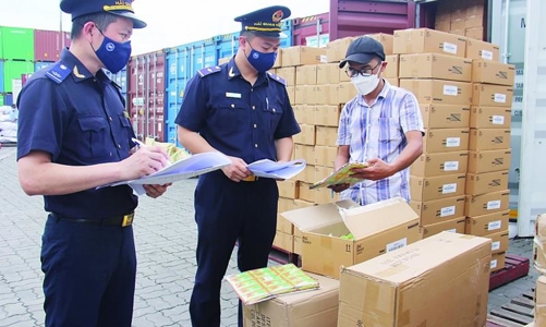 Khó hoàn thành dự toán, ngành hải quan nỗ lực thu ngân sách ở mức cao nhất