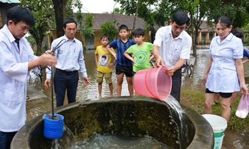 Lên phương án đảm bảo nước sạch, vệ sinh môi trường trong mùa mưa lũ 2023 