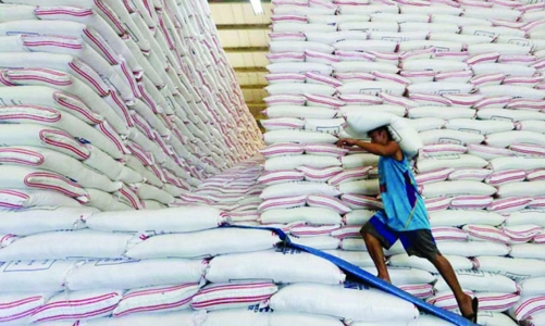 Ấn Độ cấm xuất khẩu gạo, Bộ Công Thương yêu cầu doanh nghiệp  khẩn trương bình ổn thị trường  