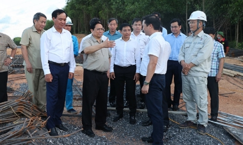 Thủ tướng kiểm tra tiến độ các dự án trọng điểm tại Quảng trị