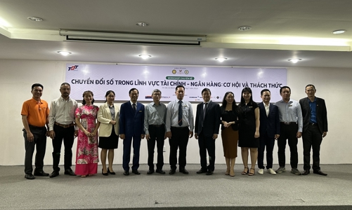 Cơ hội và thách thức trong chuyển đổi số ngành tài chính ngân hàng