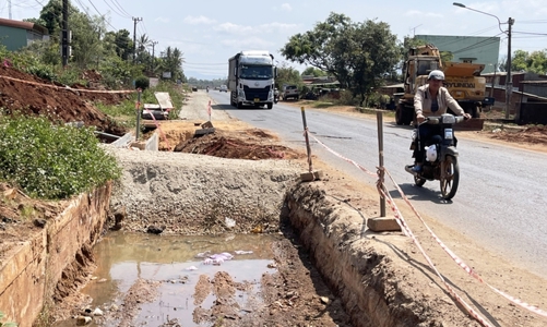 Đại biểu Quốc hội than phiền thi công Quốc lộ 19 qua tỉnh Gia Lai chậm trễ dù nhiều lần ra 
