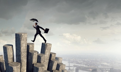 Trong khi các ETF ngoại vào ròng vì thấy thị trường rẻ, ETF nội lại bị rút vốn liên tục 