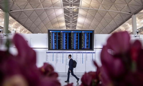 Bức tranh thương mại Hồng Kông “xám đi” do du lịch suy yếu