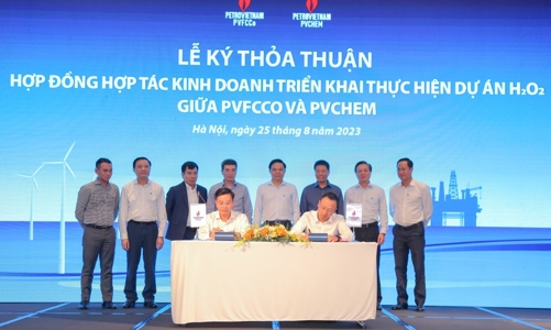PVFCCo và PVChem hợp tác triển khai dự án nhà máy sản xuất nước oxy già