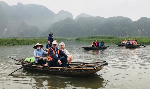 8 tháng đã gần về đích, Việt Nam có nên nâng mục tiêu đón khách quốc tế?