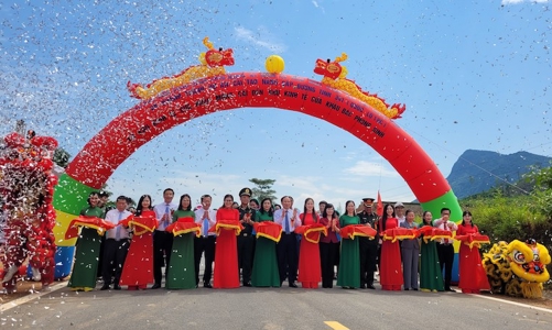 Quảng Ninh khánh thành Quốc lộ 18C nối khu kinh tế cửa khẩu Móng Cái và Bắc Phong Sinh