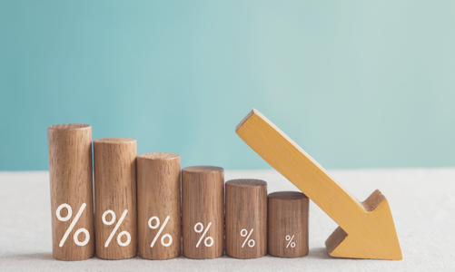 Dự báo lãi suất giảm thêm một lần vào cuối năm 2023, tiền lại chảy mạnh sang chứng khoán?  