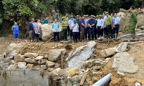 Tập trung tìm kiếm cứu nạn, khắc phục hậu quả lũ quét