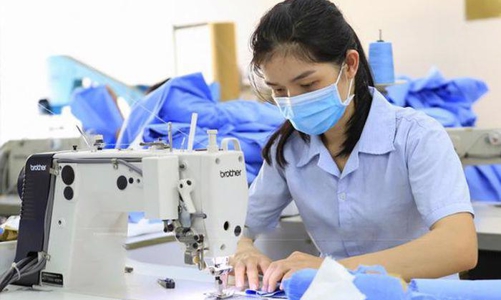 Doanh nghiệp bị cắt, giảm đơn hàng được lùi đóng phí công đoàn đến hết năm 2023