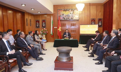 Chủ tịch Quốc hội gặp mặt Đại sứ một số nước châu Âu