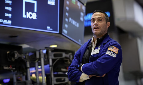 Chứng khoán Mỹ giằng co trong lúc đợi báo cáo lạm phát, giá dầu tăng vọt 3%