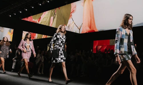 Chanel và Louis Vuitton: Những bộ sưu tập đậm chất Pháp