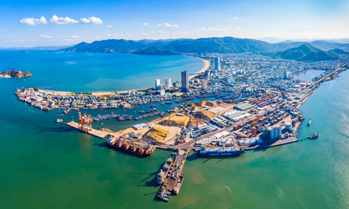 Thu ngân sách giảm quá sâu khiến lãnh đạo tỉnh Bình Định lo lắng