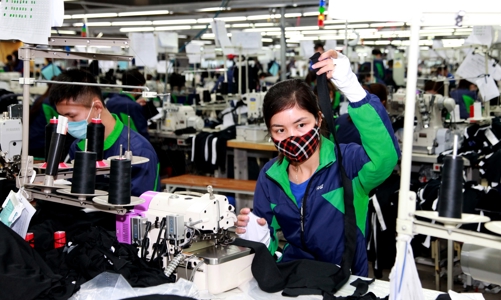 Kiến nghị giảm tuổi nghỉ hưu cho nhóm lao động trực tiếp