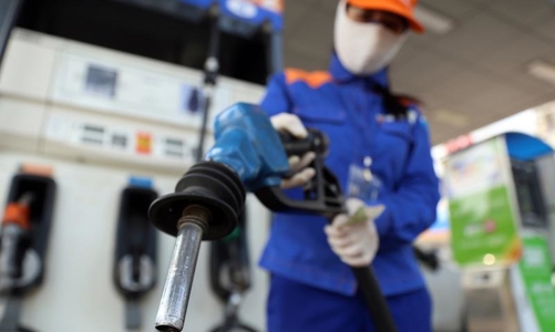 Bộ Tài chính đề xuất giảm thuế bảo vệ môi trường với xăng dầu trong năm 2024